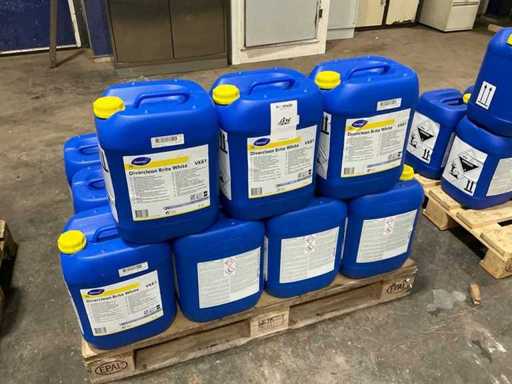 Detergentul alb Diversey Diverclean Brite (15x)