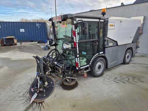 2021 Kärcher M250 Zelfrijdende veegmachine