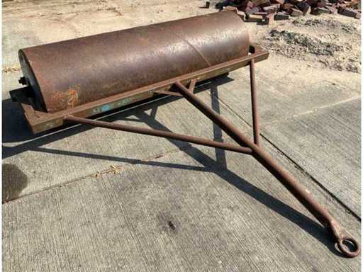 Soil roller