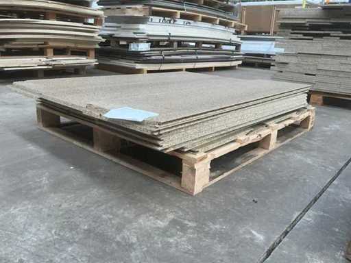 2 palettes de carton en apuré résistant à l’humidité