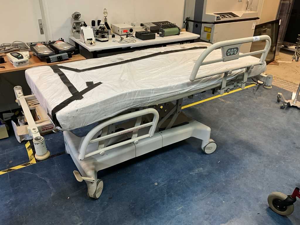 Hill-Rom MA-3B-0005T Hospital Bed