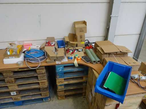 Partij inpakmateriaal en toebehoren