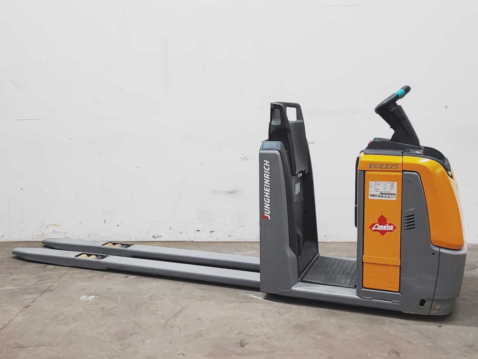 Jungheinrich – 2017 – ECE 225 – Order picker