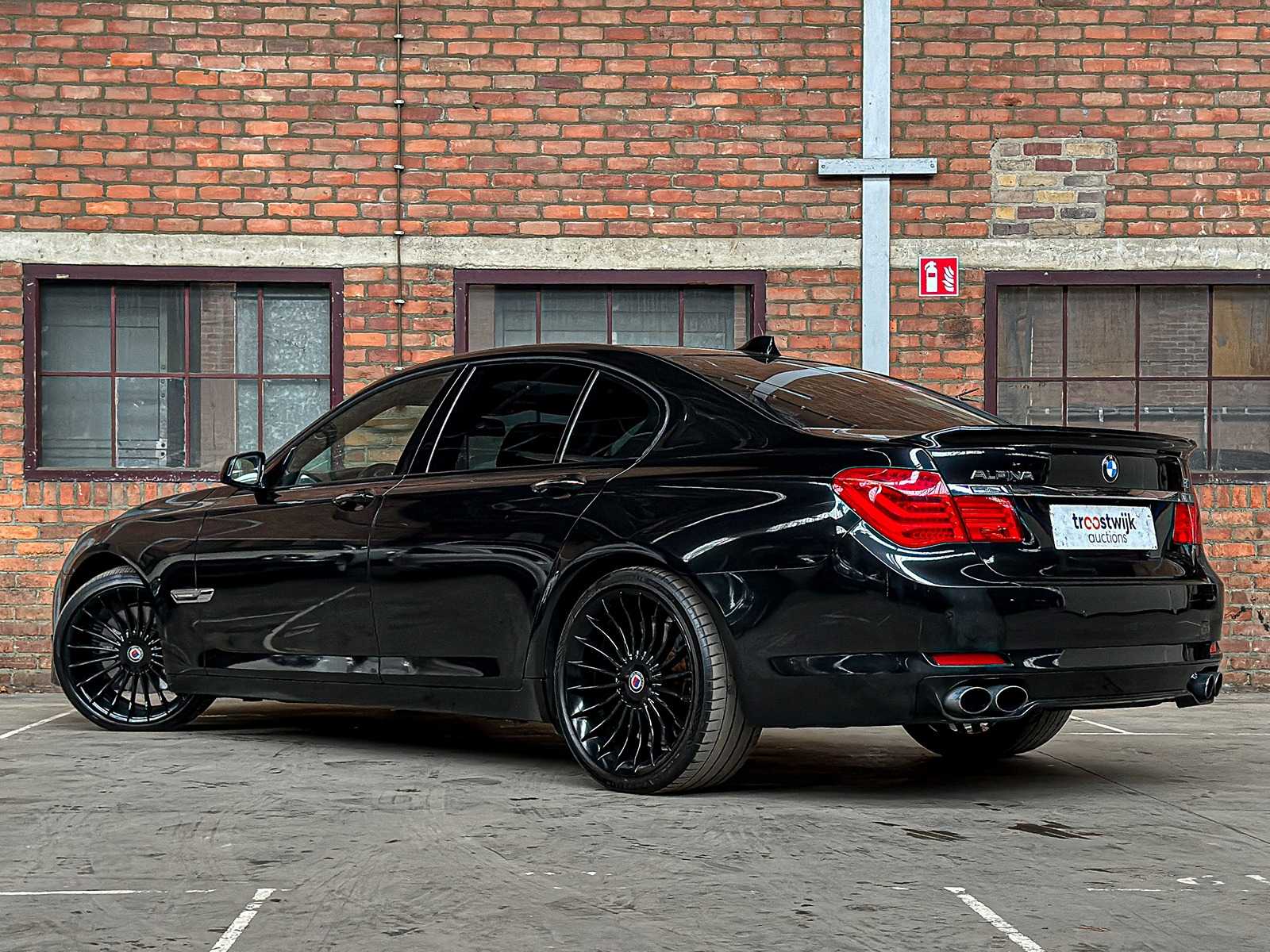 BMW Alpina B7 V8 507pk 2011