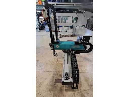 WITTMANN - WITTMANN - W621 - 2000 - Industrial Robot
