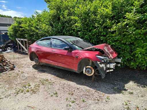 TESLA - MODEL 3 - Car accident - 2021