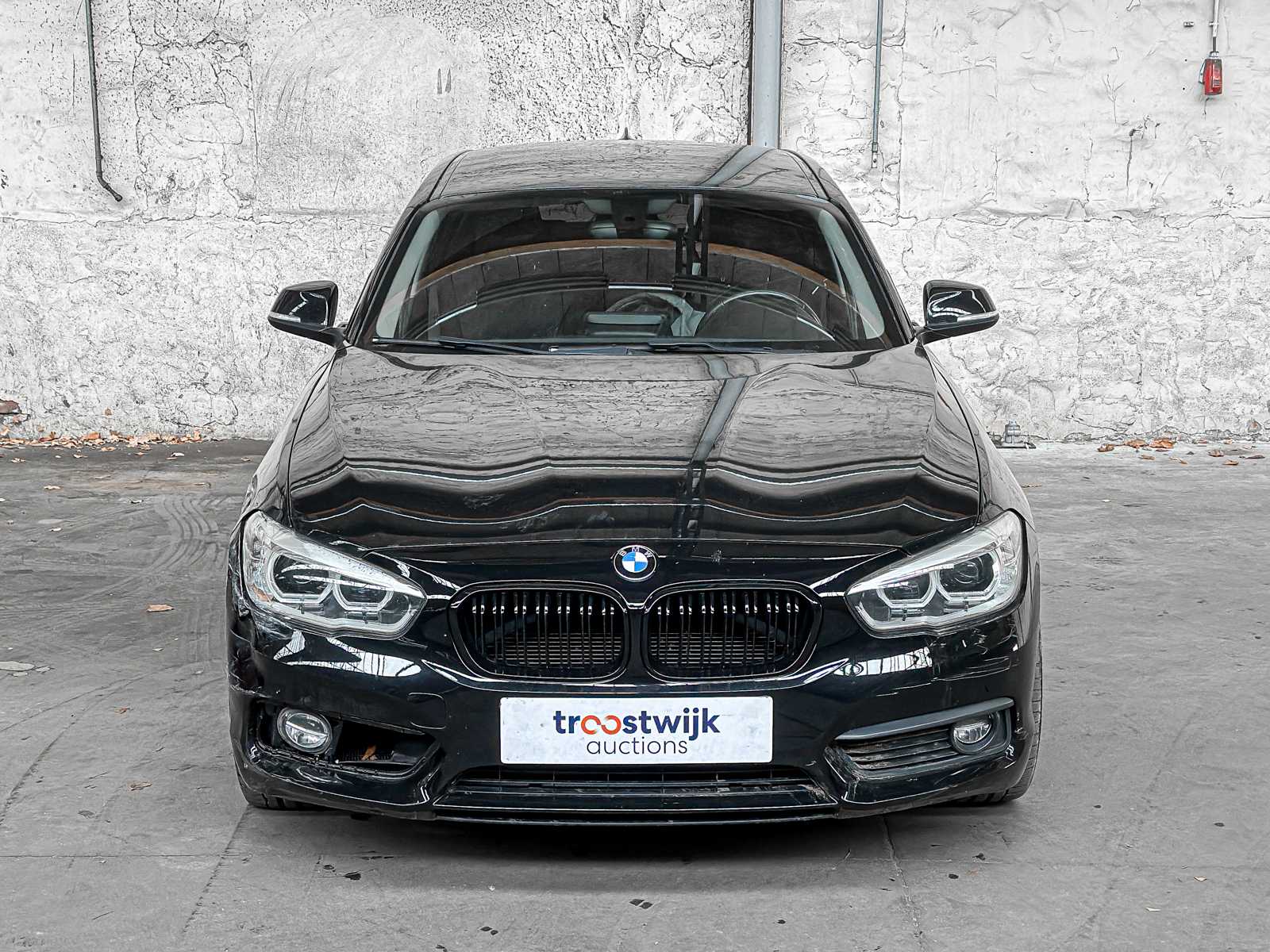 BMW 118i Corporate Lease High Executive 1-serie 136PK 2018