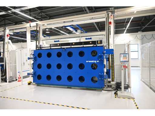 2017 Masévon / 4Pico - Utensile per pressa per vetro 1 con sistema di polimerizzazione UV-A