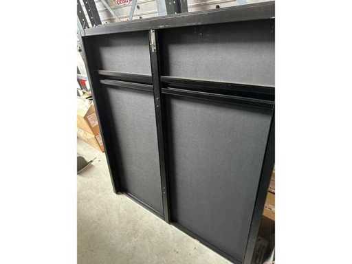 Window (4x)