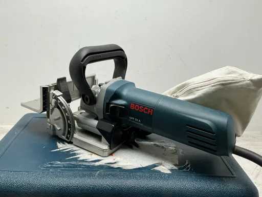 2016 Bosch GFF 22 A Flap Cutter