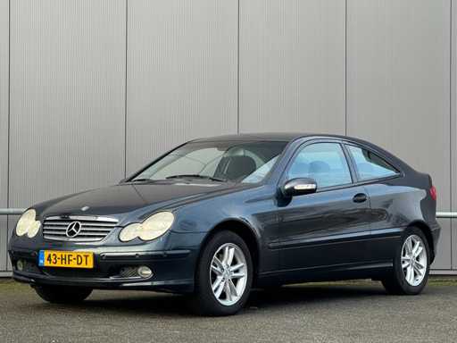 Mercedes-Benz - 2001 - C-klasse Sportcoupé - 180 - 43-HF-DT