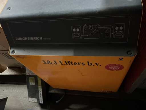 Jungheinrich - 48V 65A - Battery chargers