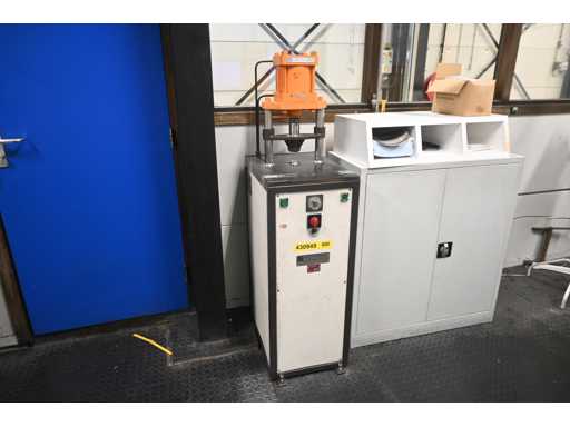 Göttfert 016ST Machine d’essai de caoutchouc