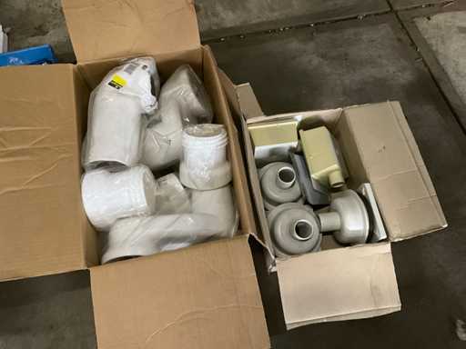 Clozet socks, shower drain