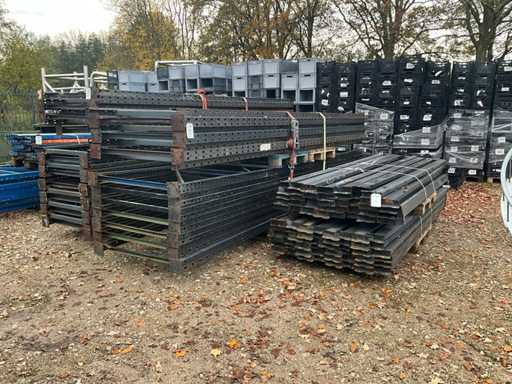 Pallet racking