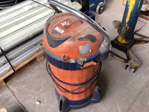 Industrial vacuum cleaner