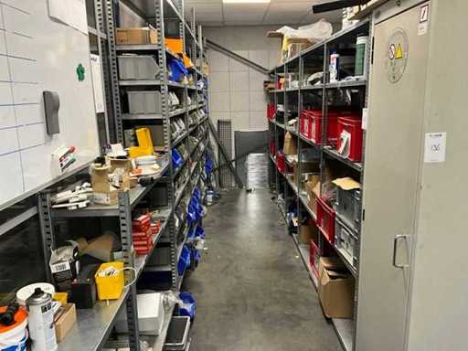 Charge verschiedener Installationsmaterialien