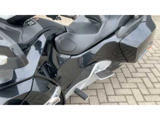 d44c4a2f-2ea5-46ff-9ed3-388e33dded9a.mp4