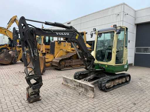 Koparka MIDI Volvo EC35D z 2017 roku