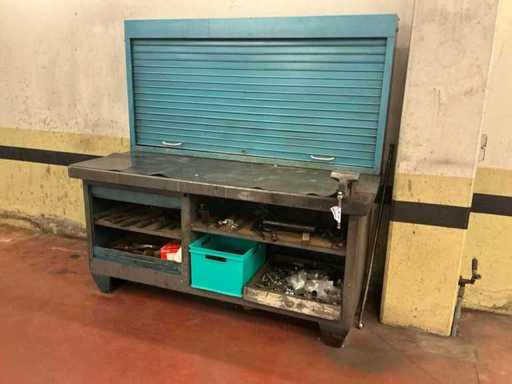 Metalen werkbank