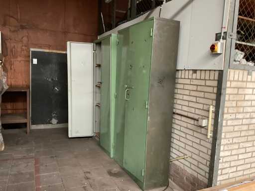 Różne meble warsztatowe