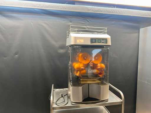 2005 Zumex 200D 230 V gris Sinaasappelpers