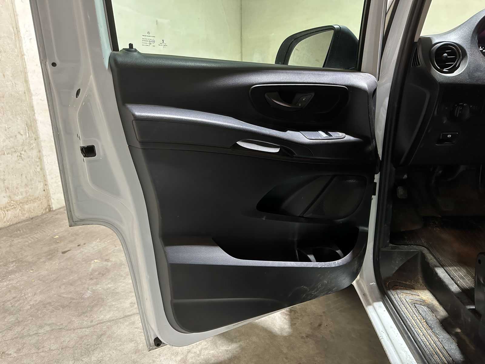 Mercedes-Benz Vito 109 CDI Functional 88pk 2015 (Origineel-NL+1e eigenaar), VP-327-V