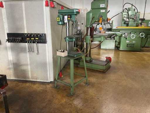 1992 INTERKERN Economy 200 T Bench Drill