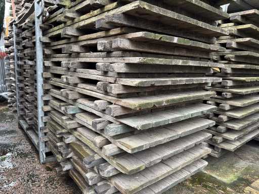 Partij hout geïmpregneerde vloerdelen (ca. 200m2)