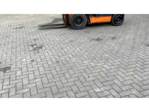 84dde10a-c18c-46e4-adb4-a637143d71cf.mp4