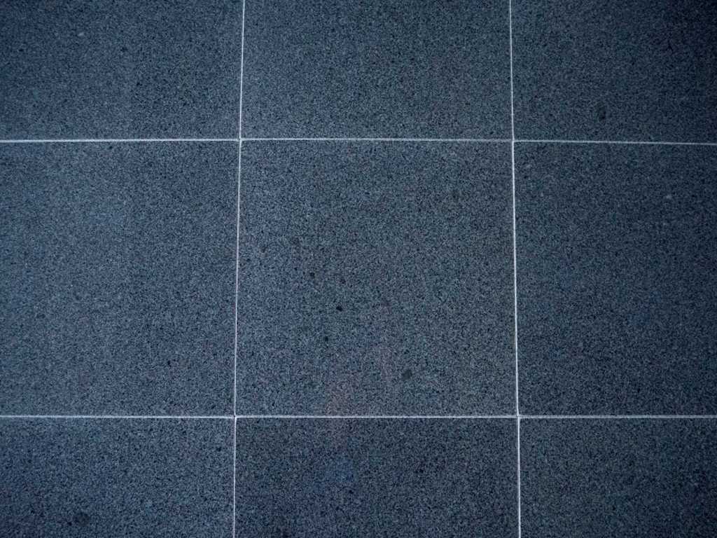 Natural stone tiles 38m²
