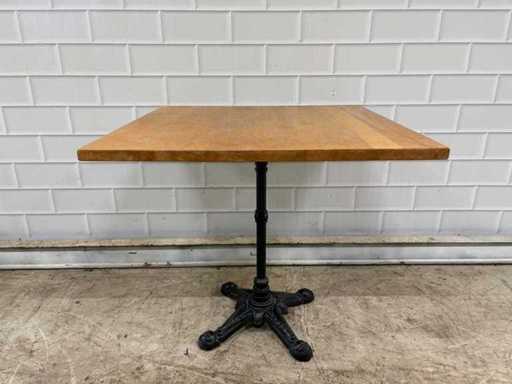 Restaurant table