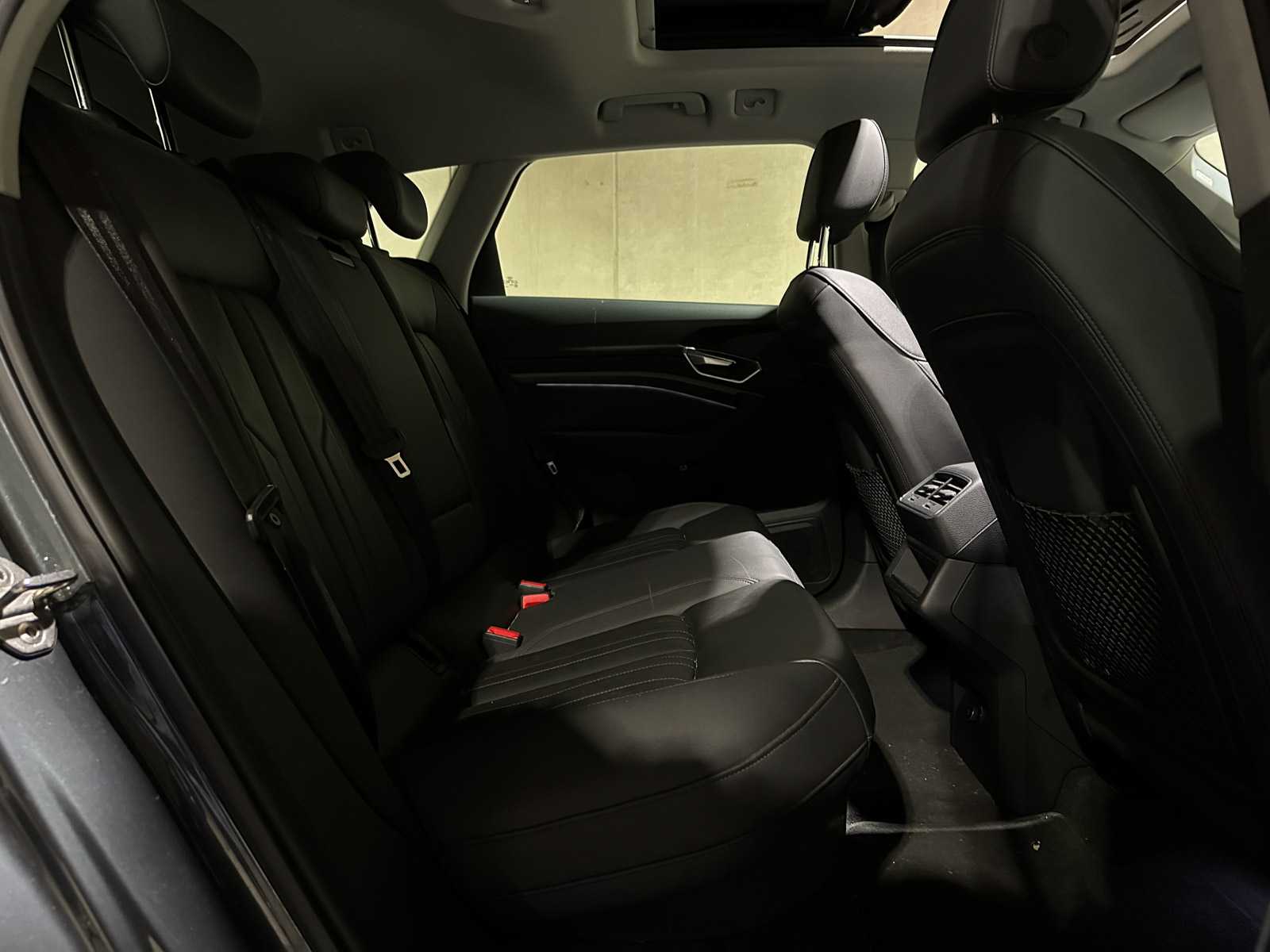 Audi e-tron 50 Quattro Launch Edition Plus 71 kWh 313pk 2020 (Origineel-NL + 1e Eigenaar), H-770-SH