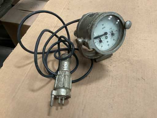 VEB Geräte 7.05.42 Vintage Long Line Indicateur