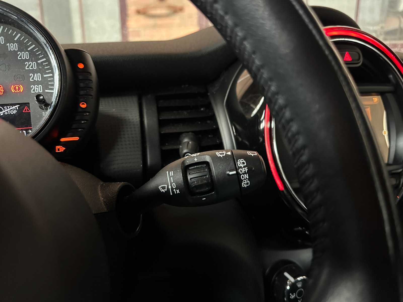 Mini Cooper 1.5 Business 136pk 2016 (Origineel-NL), KR-270-J