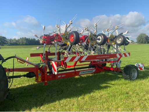 2016 Pöttinger HIT 12.14 T faneuse