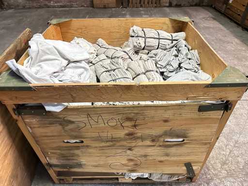 Partia bawełnianych pokrowiec z pierścieniami