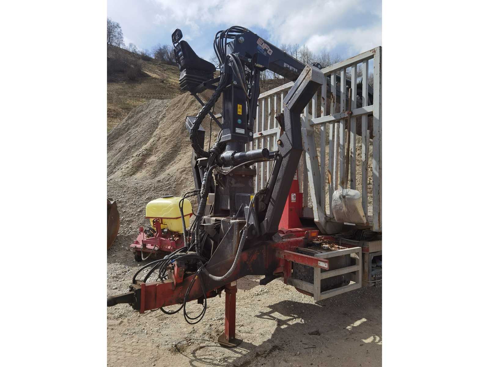 Crane to hook device including crane bracket on front linkage