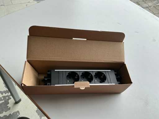 Bachmann GST18 16 A Steckerleiste (X40)