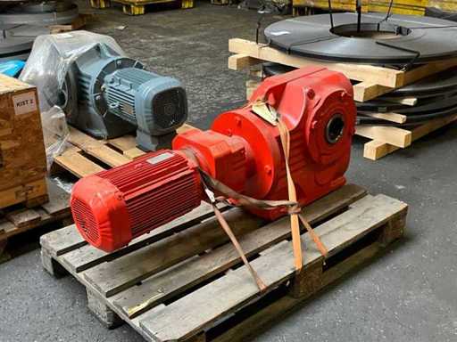 SEW Eurodrive Elektromotor + Getriebe