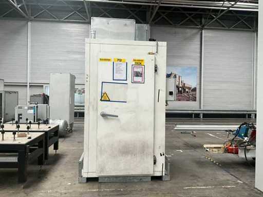 Heating cabin with temperature controller