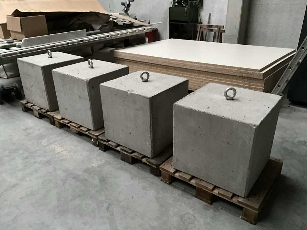 4x Concrete block with eyebolt