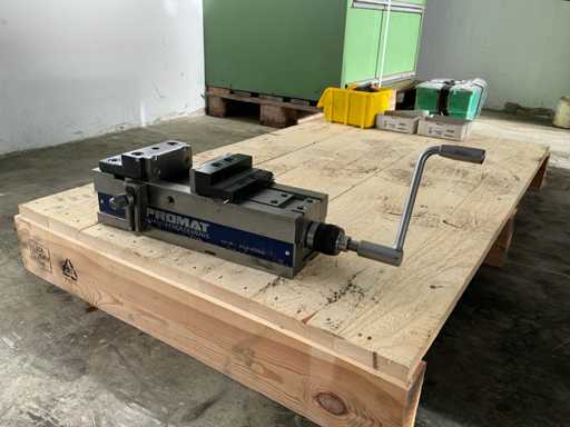 Étau de machine hydraulique ROMAT