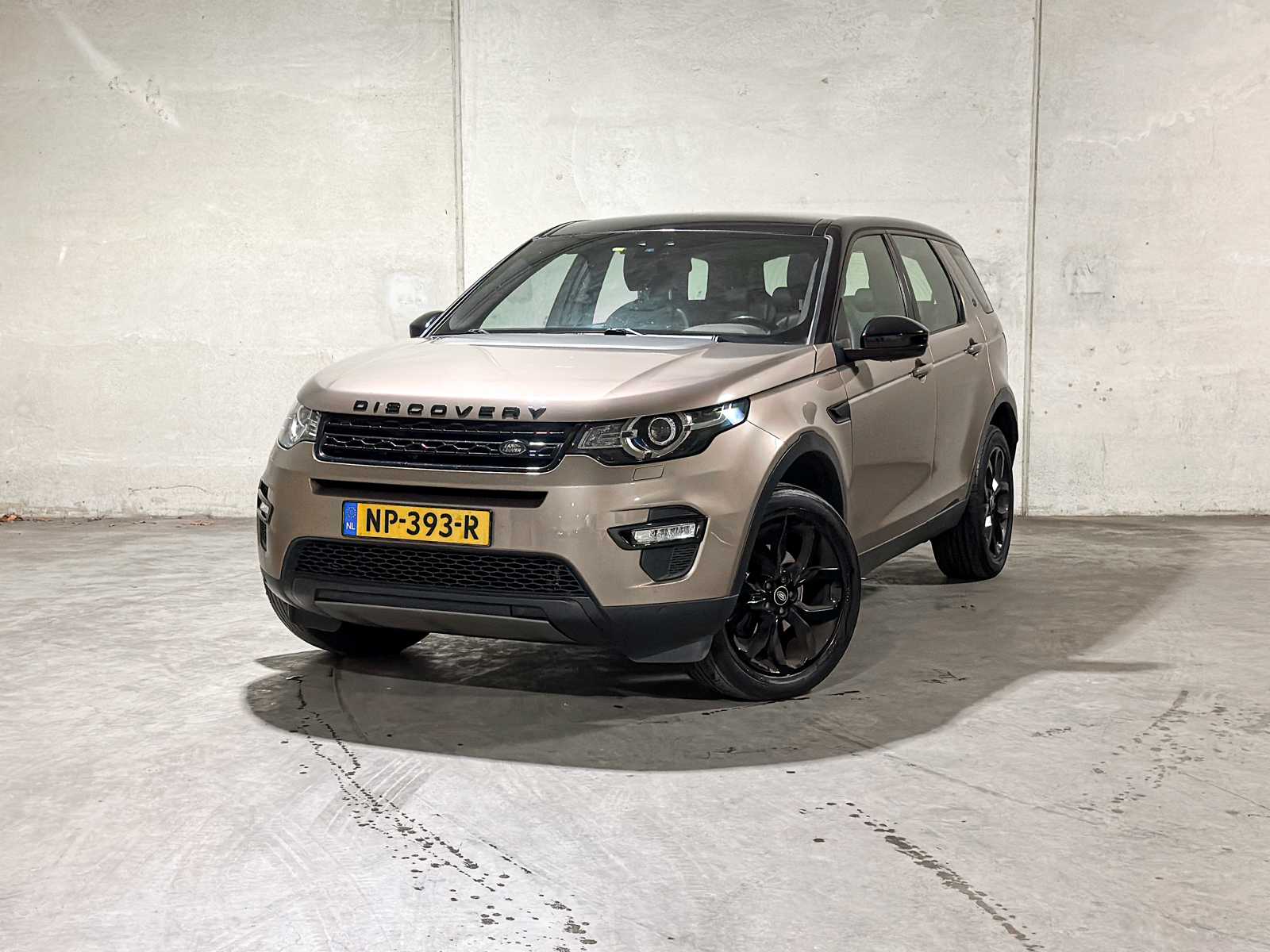 Land Rover Discovery Sport 2.0 TD4 Urban Series SE Dynamic 150pk 2017 (Origineel-NL), NP-393-R