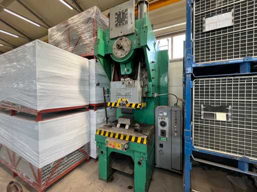 1980 ZTS LEK160 Prensa excéntrica