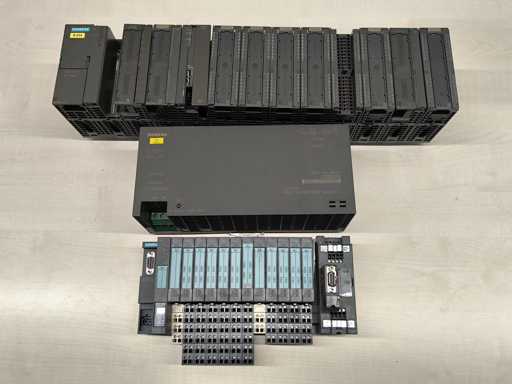 SIEMENS S7-300 Siemens SIMATIC S7-300 + ET 200S + SITOP Power 20 Automation Set