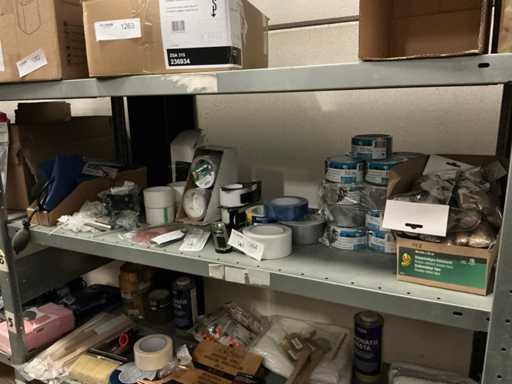 Verschiedenes Material des Auftragnehmers