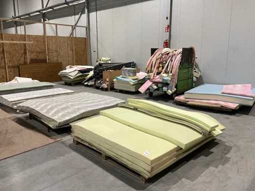 Lot de différentes mousses en caoutchouc