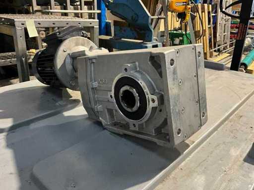 Techtop T1A-IE1 71 3-6 tandwielmotor met Hydro-Mec X60 versnellingsbak