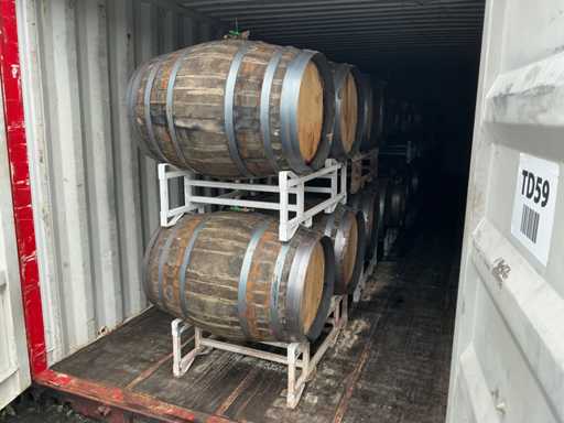 Single Grain Whisky (18 barrels, 4,023 litres, aged for 4 years)